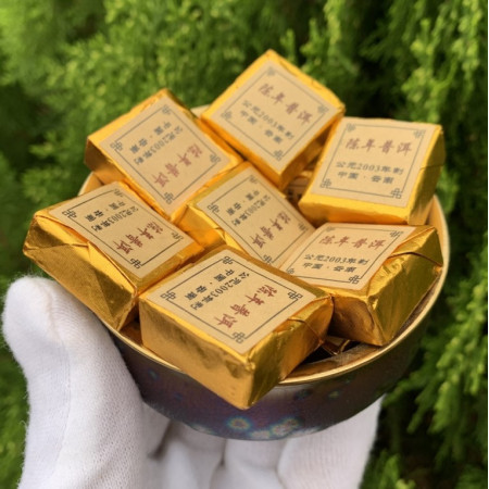 Шу пуэр порционный Маленький золотой кирпич 2003 год 100 г